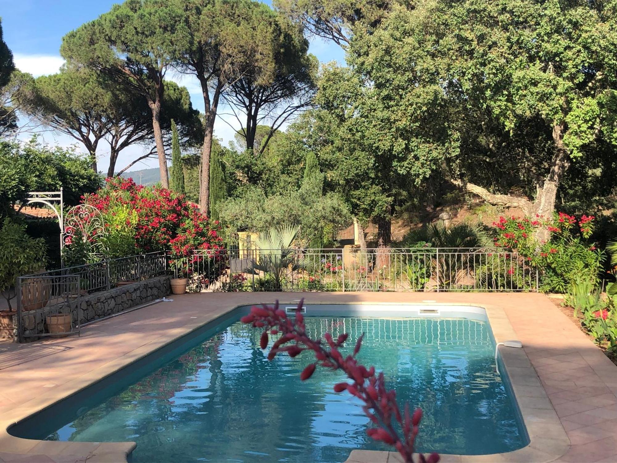 Sous Les Pins Parasols Vidauban Exterior foto